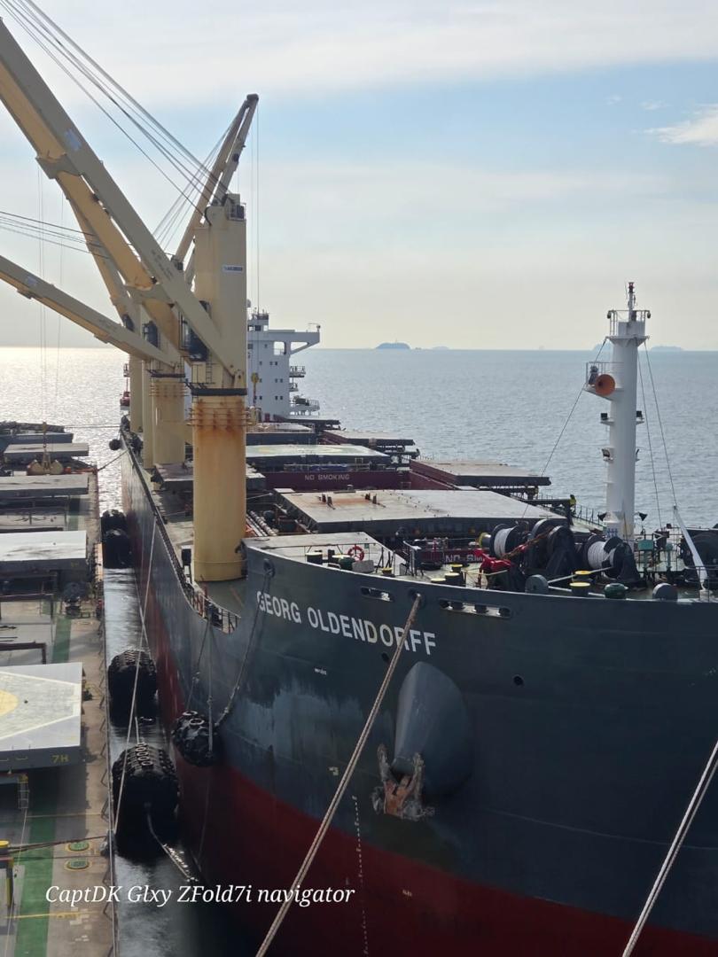 M/V GEORG OLDENDORFF alongside during the support operation
